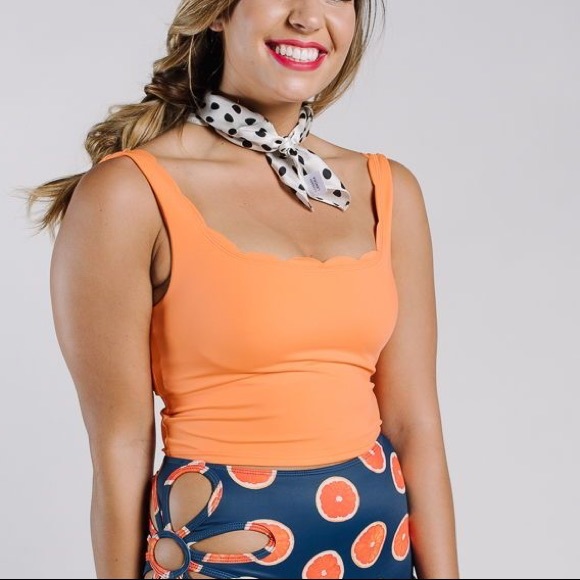 kortni jeane scalloped top